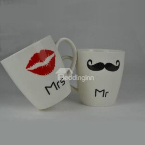 New Arrival Unique One Pair Mr and Mrs Cup with Sexy Lip or Beard