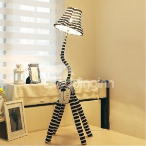 Creative Fabric Tiger Shape Pets Adjustable Floor Lamp Table Lamp