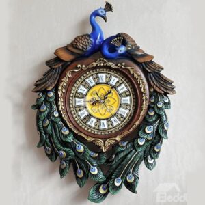 Gorgeous Resin Loving Peacock Mute Wall Clock