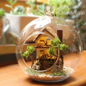 New Arrival Unique Handcraft DIY Christmas Gift Romantic Mini Forest Cabin Including Ironstand
