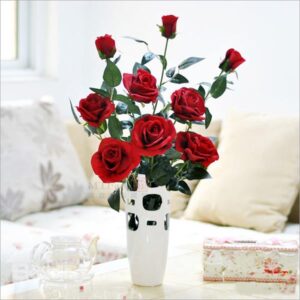 New Arrival Classic Roses Bouquet in Vase