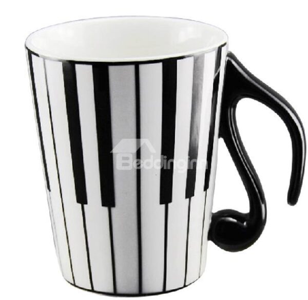 New Arrival Lovely Black and White Piano Keys Design Coffee Cup with Lid