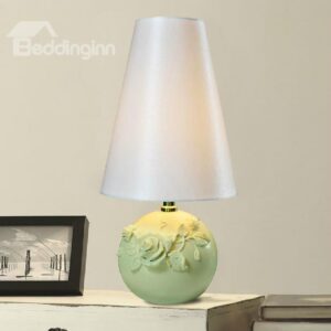 New Arrival Beautiful Rose Flower Style Round Base Resin Table Lamp