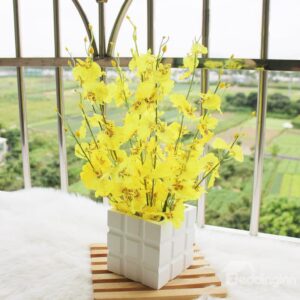 New Arrival Beautiful Yellow Flowers in White Square Vase Decorative Artificial Flower Set