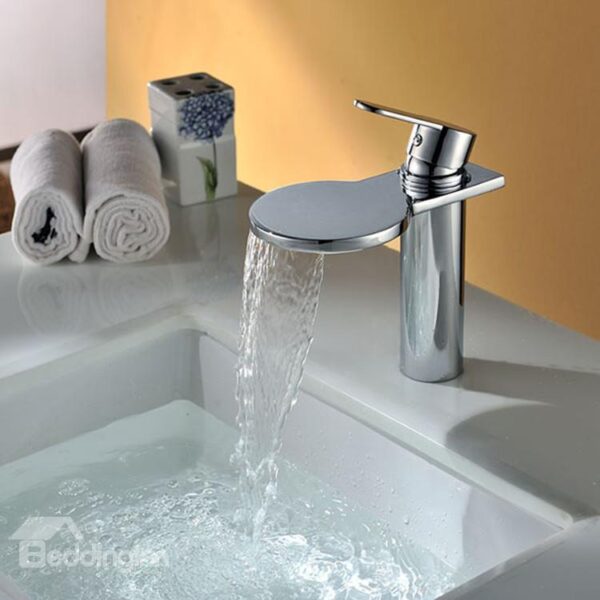 New Style High Quality Round Head Waterfall Bathroom Sink Faucet