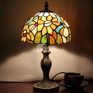 8-inch Tiffany Floral Pattern Stained Glass Table Lamp
