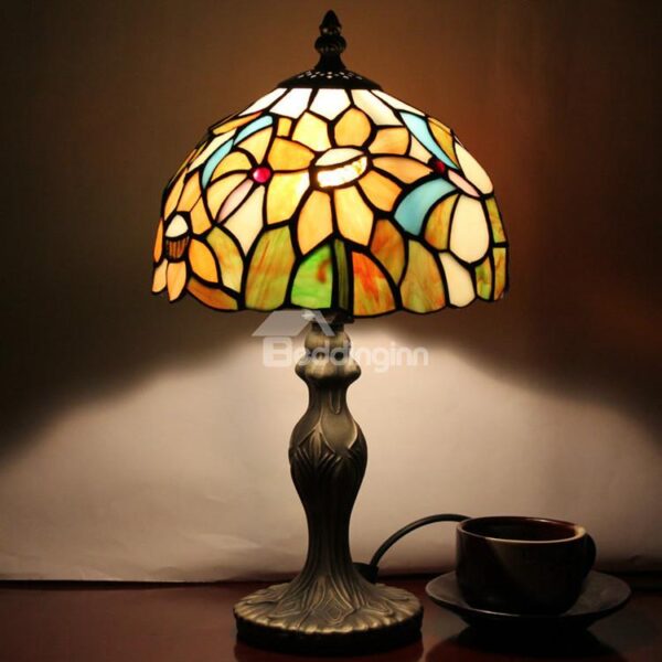 8-inch Tiffany Floral Pattern Stained Glass Table Lamp