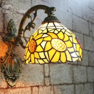 Alluring Tiffany Style Sunflower Pattern Stained Glass Wall Light
