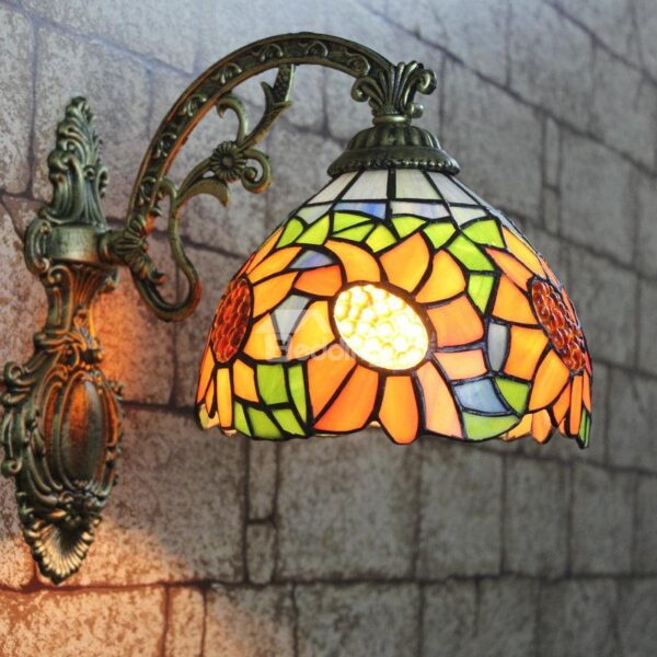 Tempting Tiffany Style Sunflower Pattern Stained Glass Wall Light