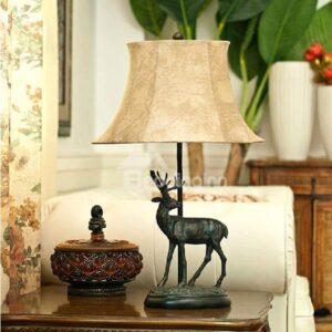 New Arrival European Classic and Retro Elk Resin Table Lamp