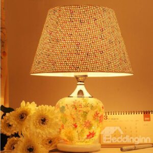 New Arrival Romantic and Flower Print Resin Table Lamp