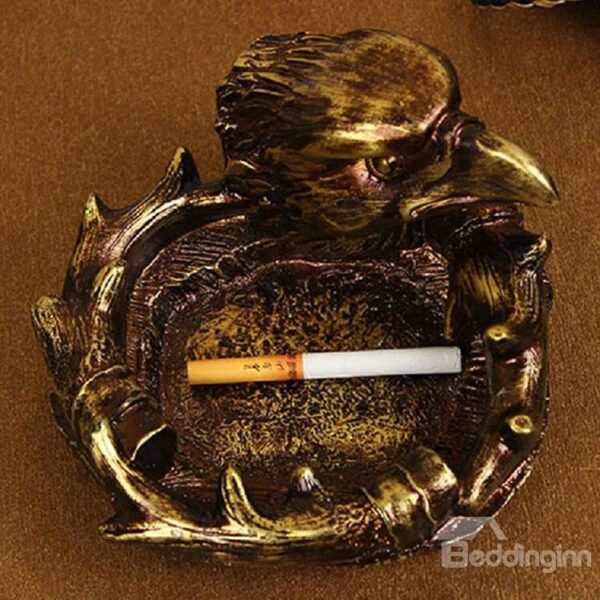 Amazing Retro Creative Fashionable Eagle Shape Resin Ashtray