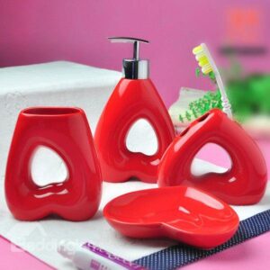High Quality Heart Pattern Red Bathroom Accessories