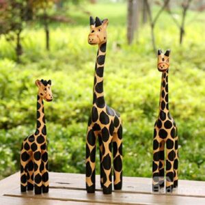 Elegant Pastoral Style Creative Three-piece Giraffes Ornament