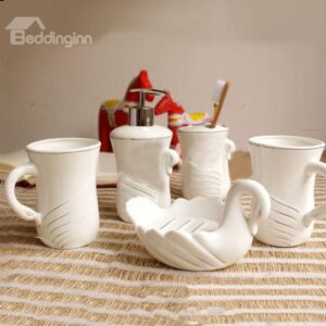 Quality White Swan Pattern Ceramic Bathroom Accessory
