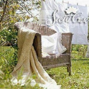 Gorgeous Elegant Beige Country Style Blanket