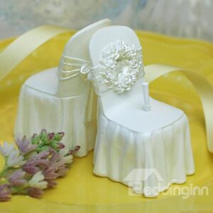 Unique Design Romantic Wedding Chair Shape Candle