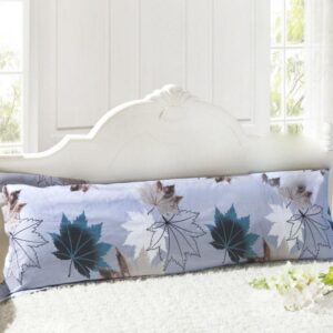 Super Soft Vivid Maple Leaf Pattern Bed Pillowcase for a Couple
