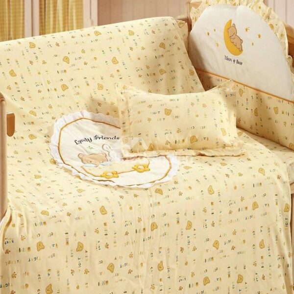 Adorable Sweet Dream Pattern 8-piece Crib Bedding Sets