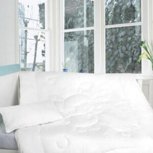 High Quality Rabbit Design White 2--piece Crib Bedding Sets
