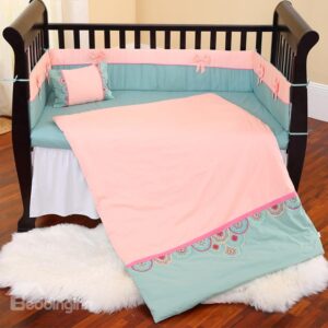 Skincare Soft Round Flower Combination of Green and Pink 8 Piece Crib Bedding Set