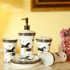 Fancy Creative Horse Printing 5-piece Bathroom Accessory