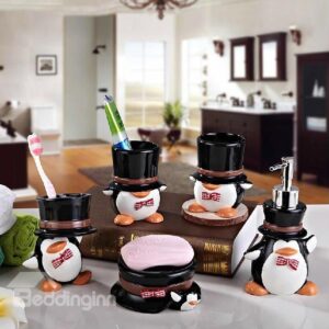 Stylish Adorable Cartoon Penguin 5-piece Bathroom Accessories
