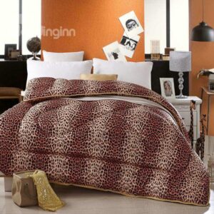 Leopard Pattern Ultra Soft and Comfortable Thick Quilt