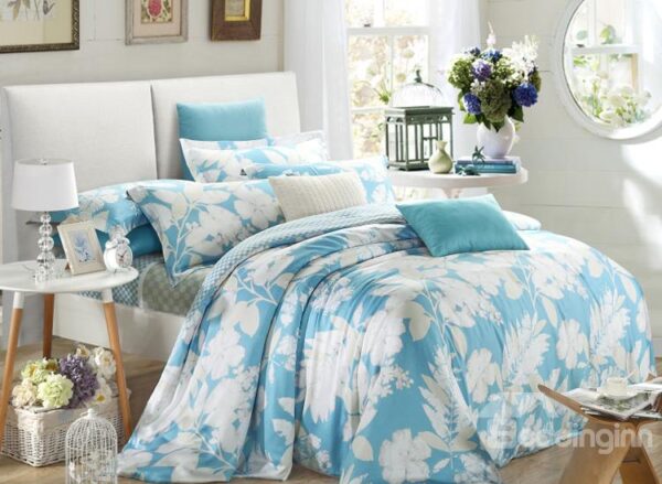 White and Blue Scenery 4-Piece Tencel Duvet Cover Sets