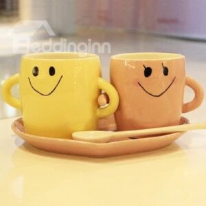 Lovely Hand in Hand Expression Creative Mug Set