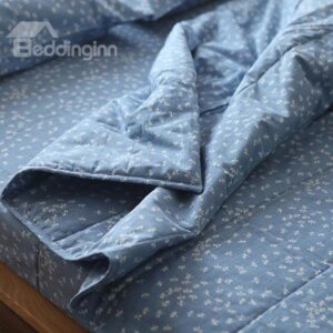 Dragonflies Printing Super Thin Cotton Quilt