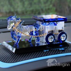 A Steed and a Carriage with Perfume Colored Glaze Car Decor