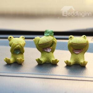 3 Sitting Resin Frogs Creative Car Decor