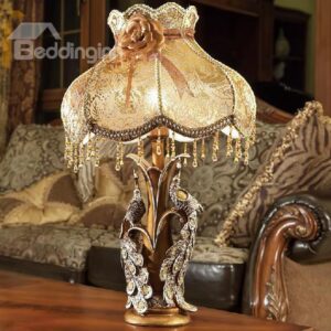 European Luxury Peacock Cloth and Resin Lamp
