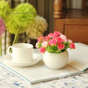 Realistic Decorative Roses in Pure Porcelain Pot Artificial Flowers