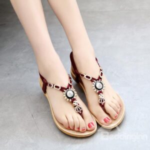 Metal Element PU Fashionable Thong Beach Shoes