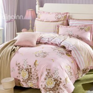 Blooming Pink Flower Pattern 4-Piece Bedding Sets