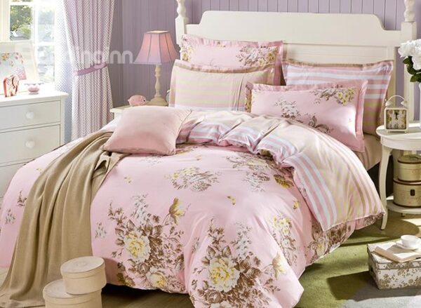 Blooming Pink Flower Pattern 4-Piece Bedding Sets