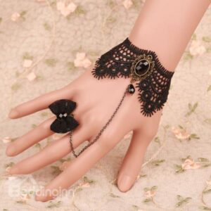 Consice and Fashion Stylel Retro Creative Lace Bracelet