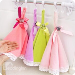Lovely Lace Hem Bow Large Thick Towels