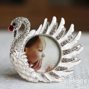 Exquisite Graceful Swan 6-inch Desktop Photo Frame