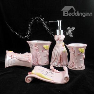 Romantic Design 5-Piece Pink Resin Bath Accessories