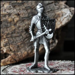 Unique Design Knight Shaped Desktop Artware