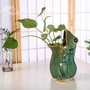 Creative Ceramic Frog Design Pen Holder Flower Vase Desktop Decoration