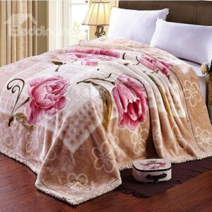 Fancy Pink Flowers Print Thick Polyester Blanket