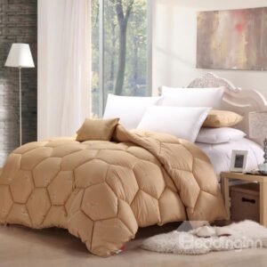 Super Fluffy Warm Camel Print Polyester Quilt