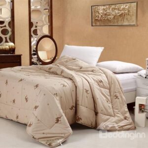 European Concise Style Camel Print Polyester Quilt