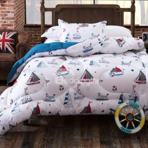 Sailing Boat Print Thick White Polyester Quilt