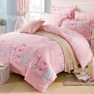 Light Pink Cakes and Christmas Tree Pattern Kids Duvet Cover Set