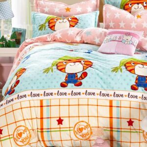 Lovely Cats Pattern Warm Flannel Kids 4-Piece Duvet Cover Set